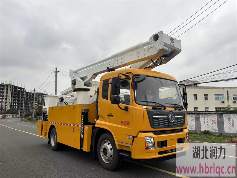 時(shí)代同款絕緣帶電高空作業(yè)車(chē)